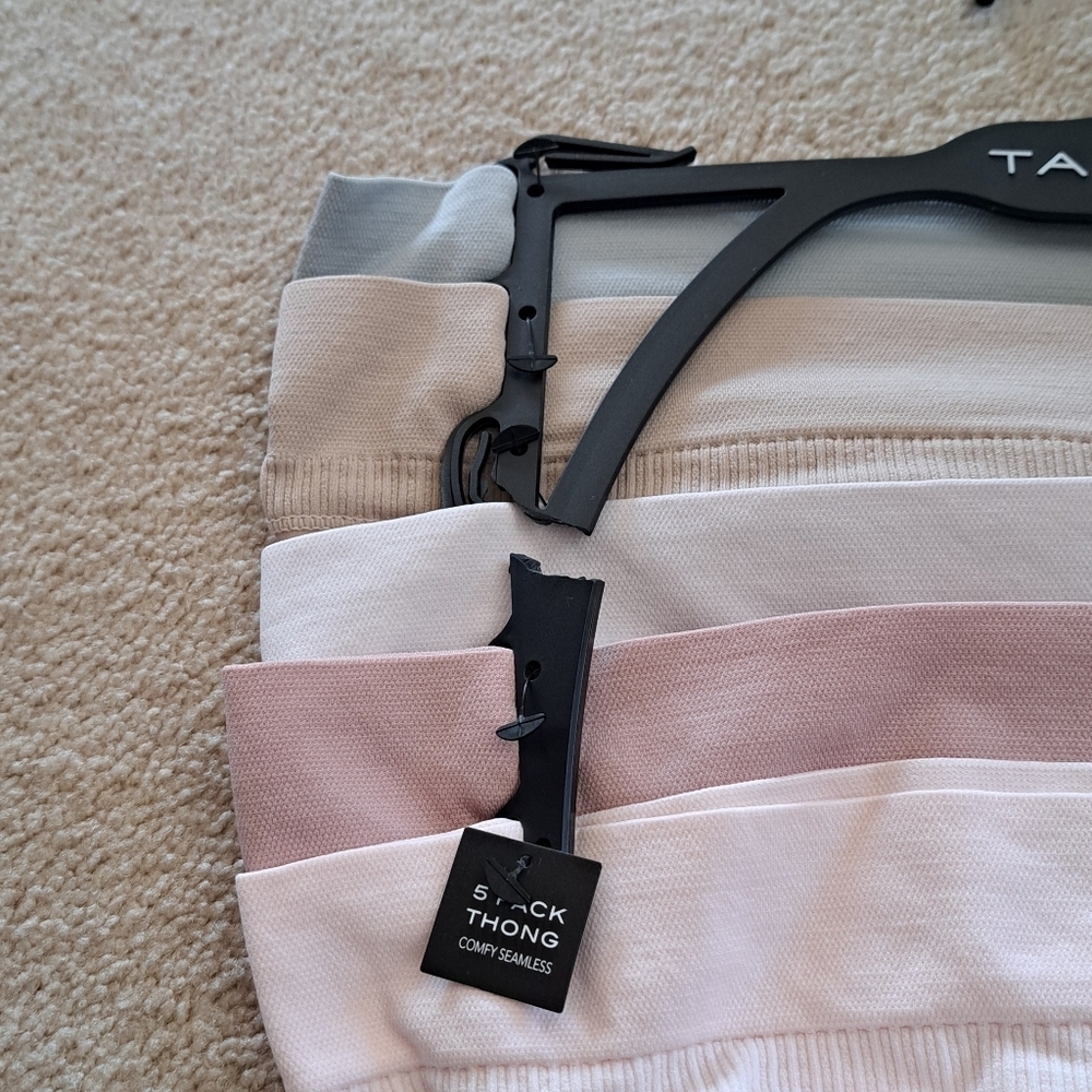 Tahari Thong Underwear 5 Pack Panties Neutral Pastels Seamless Size Medium NEW - Picture 8 of 11